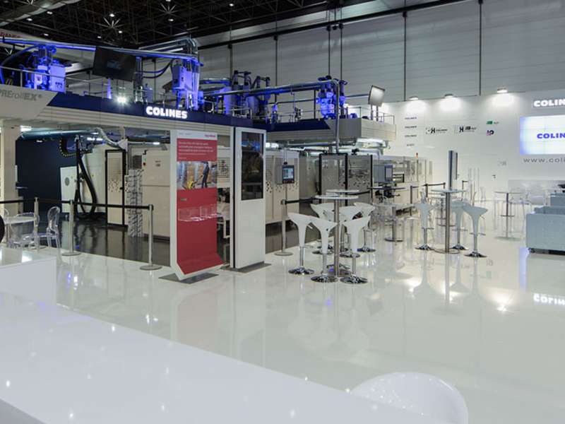 fairs abroad, stand with mezzanine, videowall and interactive totem, lacquered stands, customized stands and display cases