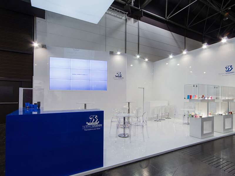 concept, lacquered stands, customized stands, customized product displays, form the creative group