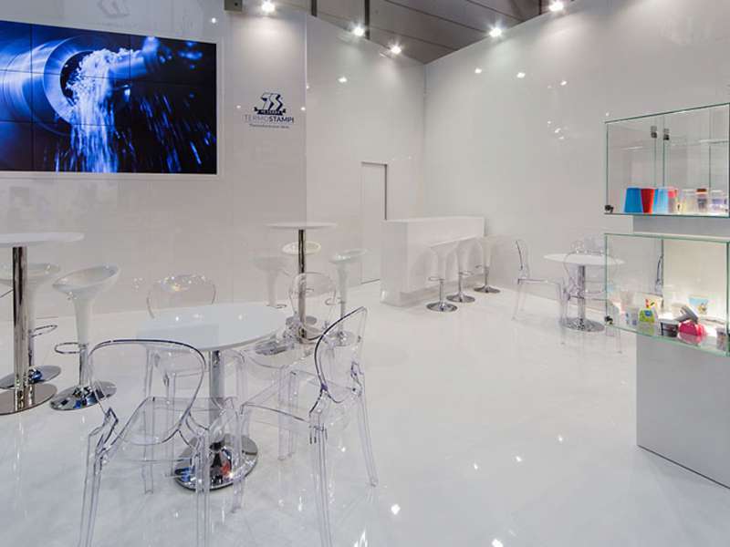 concept, lacquered stands, customized stands, customized product displays, form the creative group