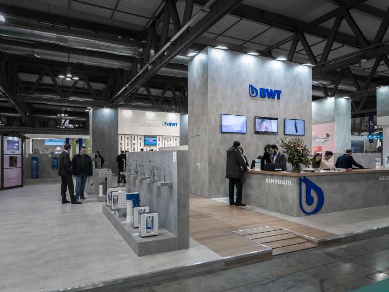 fairs in Italy, videowall and interactive totem, high range, customized graphic service, audio video system