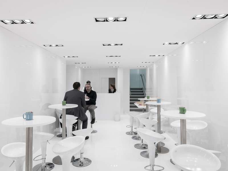 stand with mezzanine, customized product displays, 100% turnkey, customized graphic service, ledwall