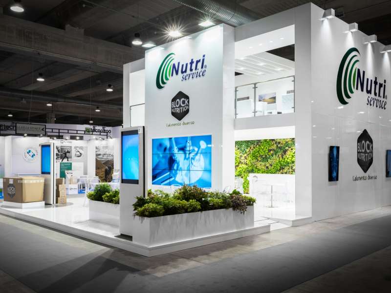 stand with mezzanine, videowall and interactive totem, two-levels booth, customized exhibition stands, form the creative group