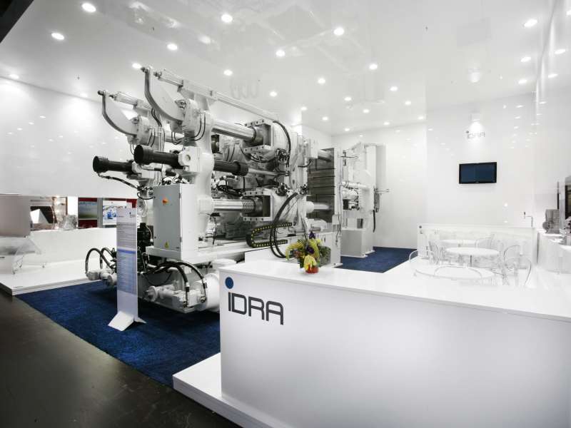 lacquered stands, high quality exhibition stands, fair exhibitors, creative concept, form the creative group