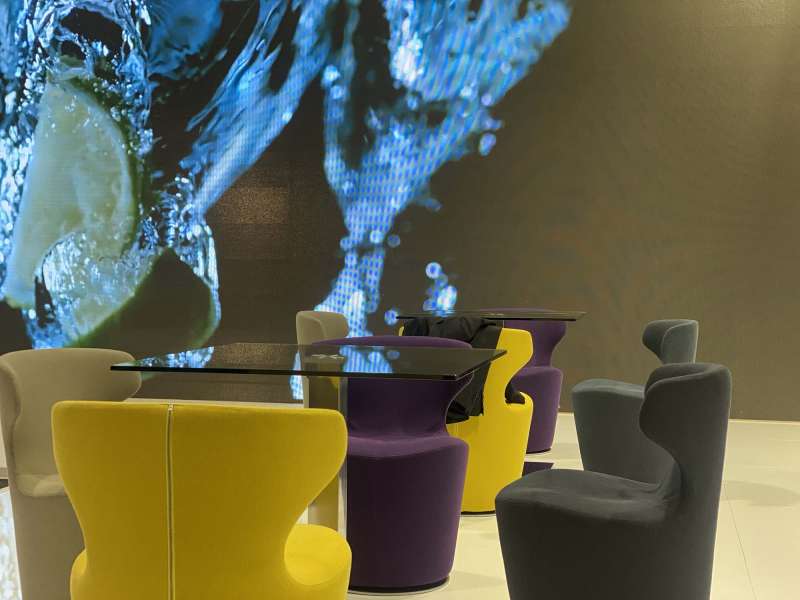 highly customized solutions, lacquered stands, customized exhibition stands, ledwall, form the creative group