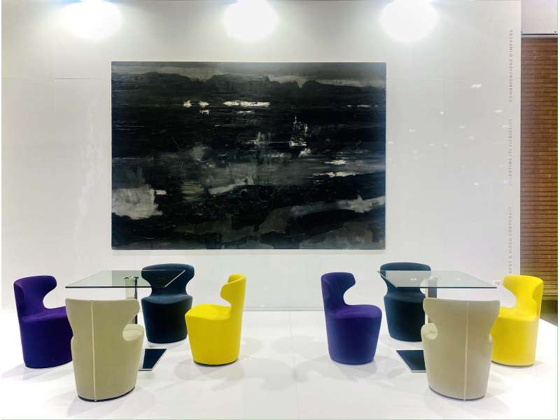 highly customized solutions, lacquered stands, customized exhibition stands, ledwall, form the creative group