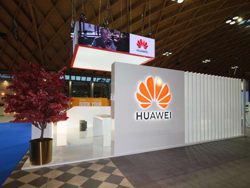 fairs in Italy, highly customized solutions, lacquered stands, ledwall, set-up fairs