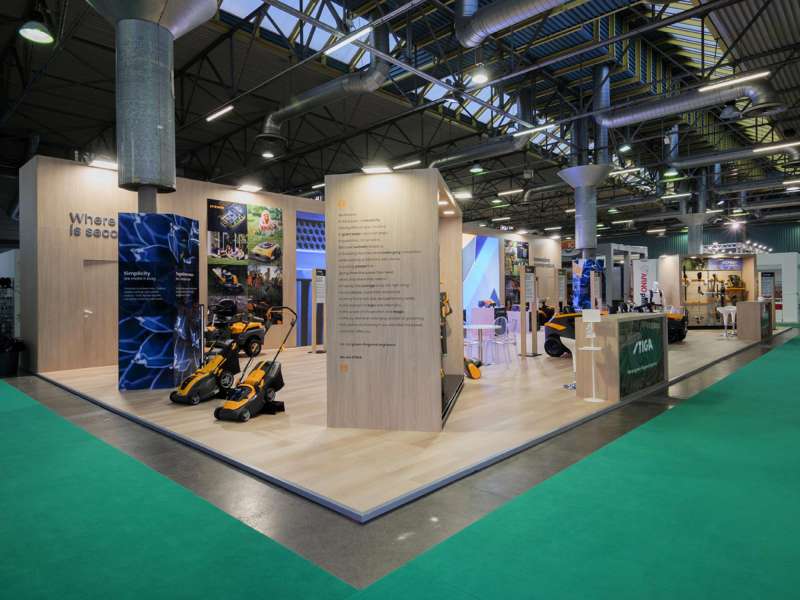 touch screen, customized product displays, customized exhibition stands, booths realization, ledwall rental prices