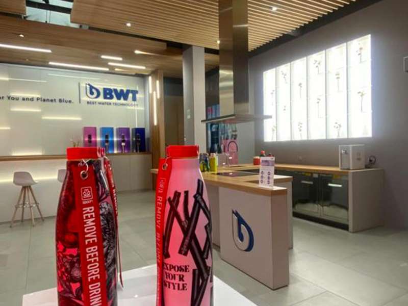 contract, videowall and interactive totem, customized stands and display cases, ledwall, form the creative group