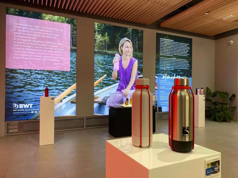 contract, videowall and interactive totem, customized stands and display cases, ledwall, form the creative group