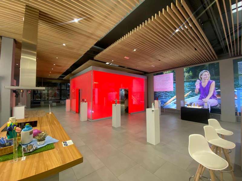 contract, videowall and interactive totem, customized stands and display cases, ledwall, form the creative group