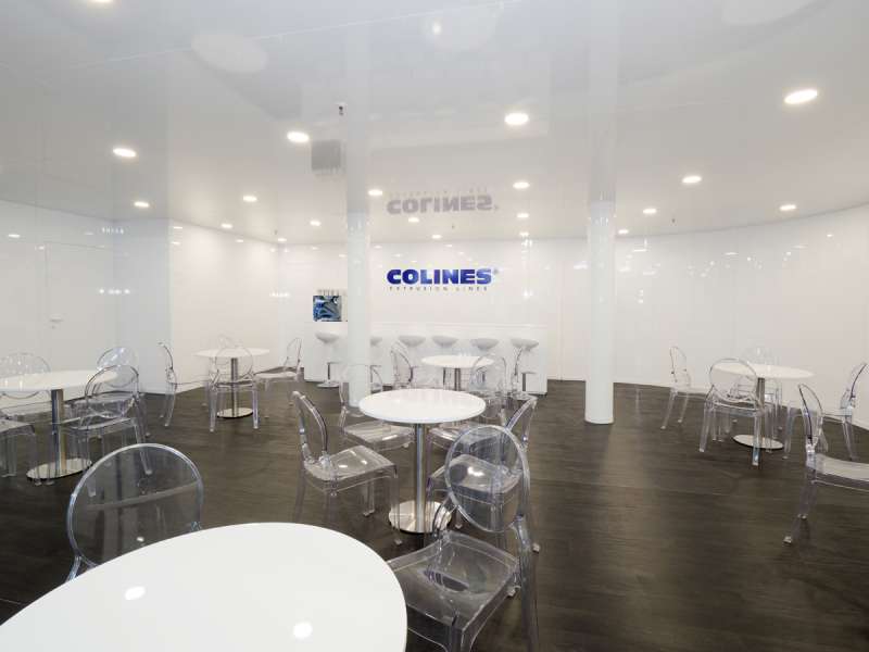 fairs abroad, stand with mezzanine, lacquered stands, lighting engineering, ledwall