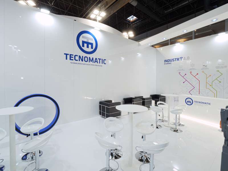 fairs abroad, customized solutions, lacquered stands, customized exhibition stands, ledwall