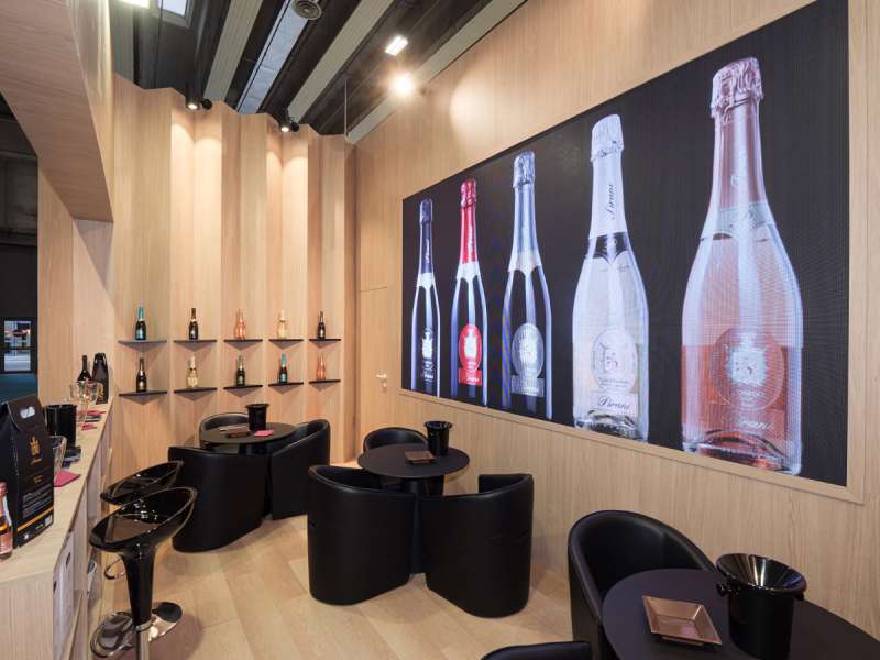 videowall and interactive totem, customized stands and display cases, creative concept, audio video system, form the creative group