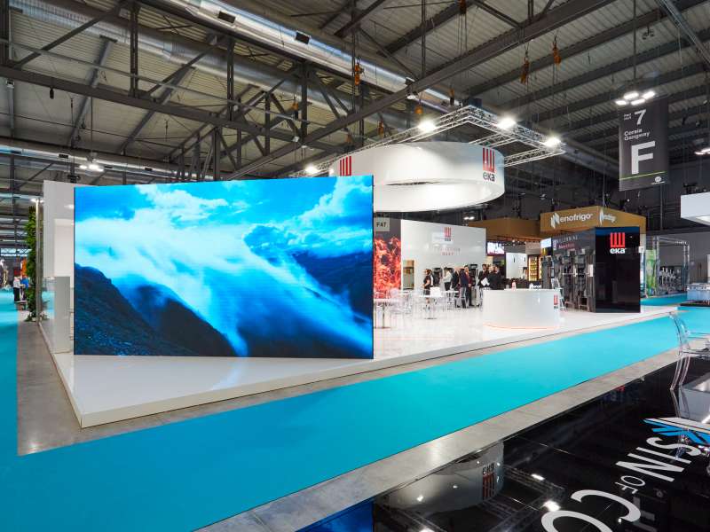 customized product displays, ledwall, form installations Milan, customized exhibition stands, immersive installation