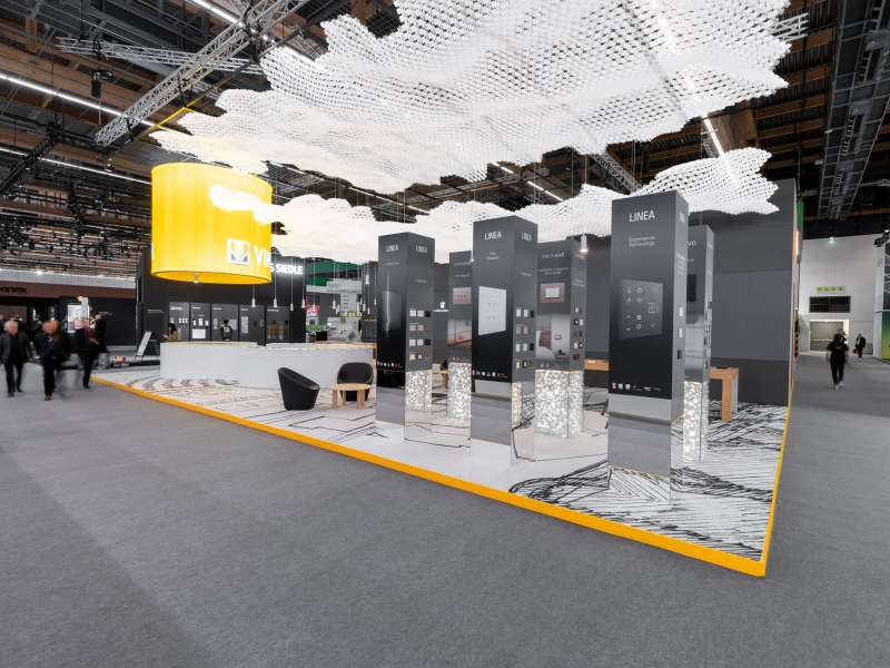 exhibitors' furniture and customized tables, fairs abroad, made in Italy, form the creative group, fair stands set-up