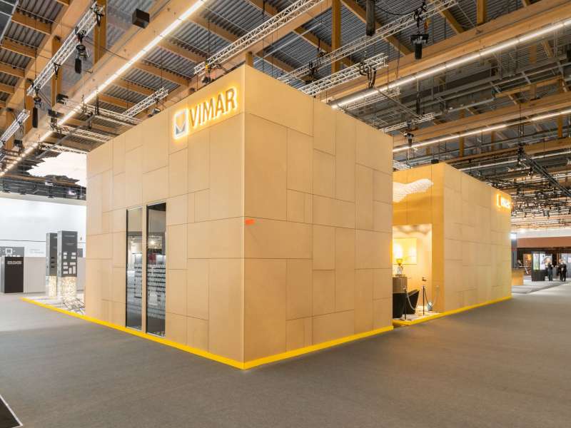 exhibitors' furniture and customized tables, fairs abroad, made in Italy, form the creative group, fair stands set-up