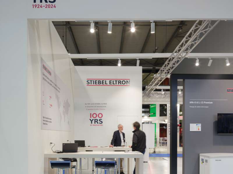customized solutions, fairs in Italy, form installations Milan, exhibition set-up
