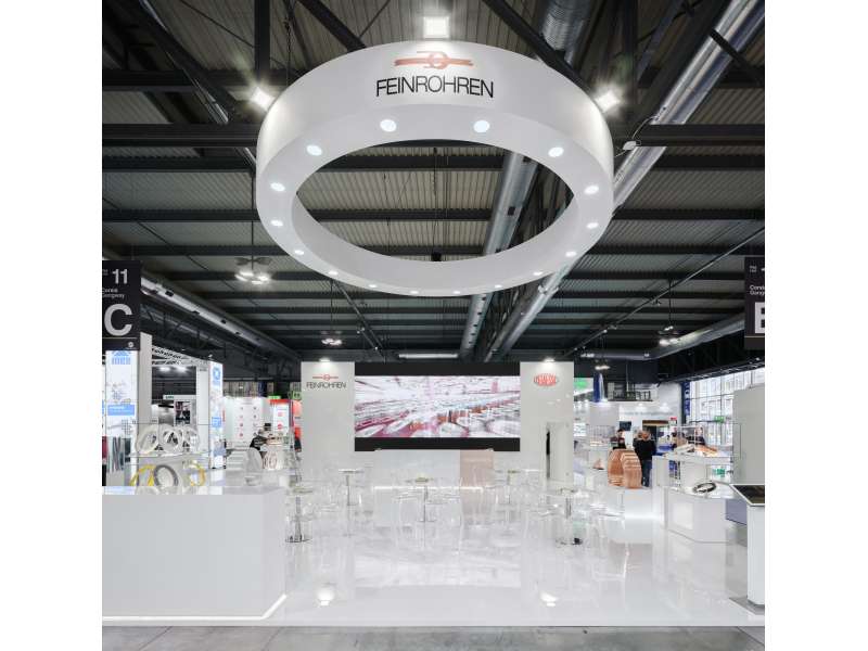 high quality exhibition stands, customized product displays, lighting engineering, form installations Milan, ledwall rental prices