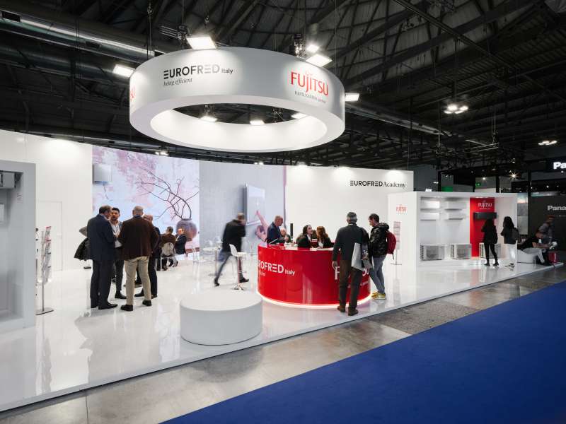 fairs in Italy, customized stands and display cases, customized exhibition stands, ledwall, form installations Milan