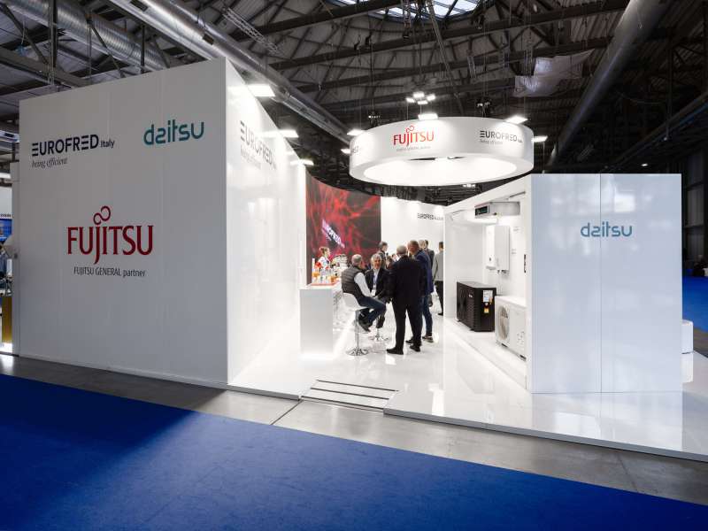 fairs in Italy, customized stands and display cases, customized exhibition stands, ledwall, form installations Milan