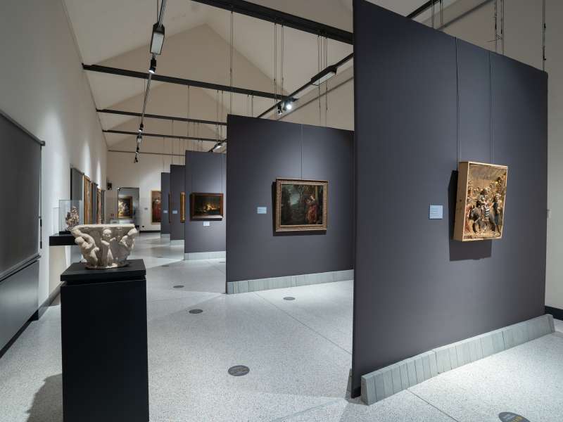 touch screen, multimedia totem, ledwall, showcases, immersive installation