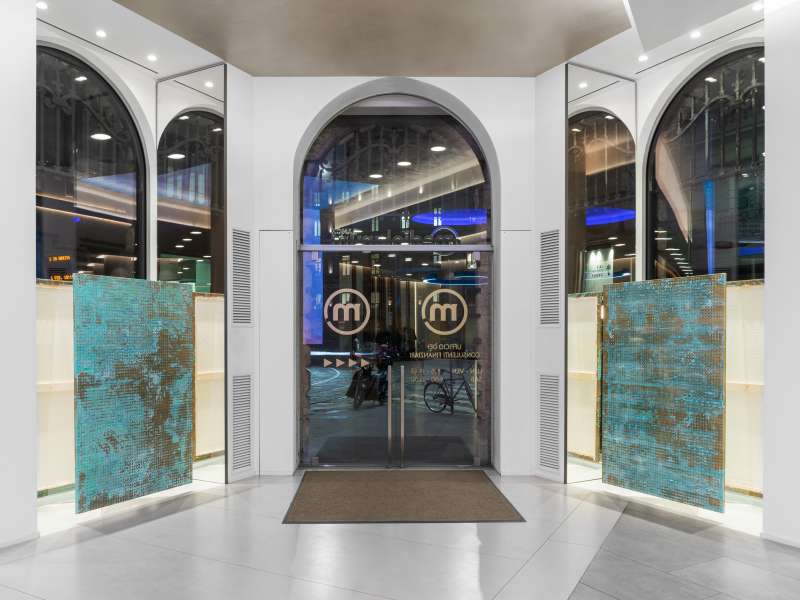 highly customized solutions, made in Italy, exhibit, form group