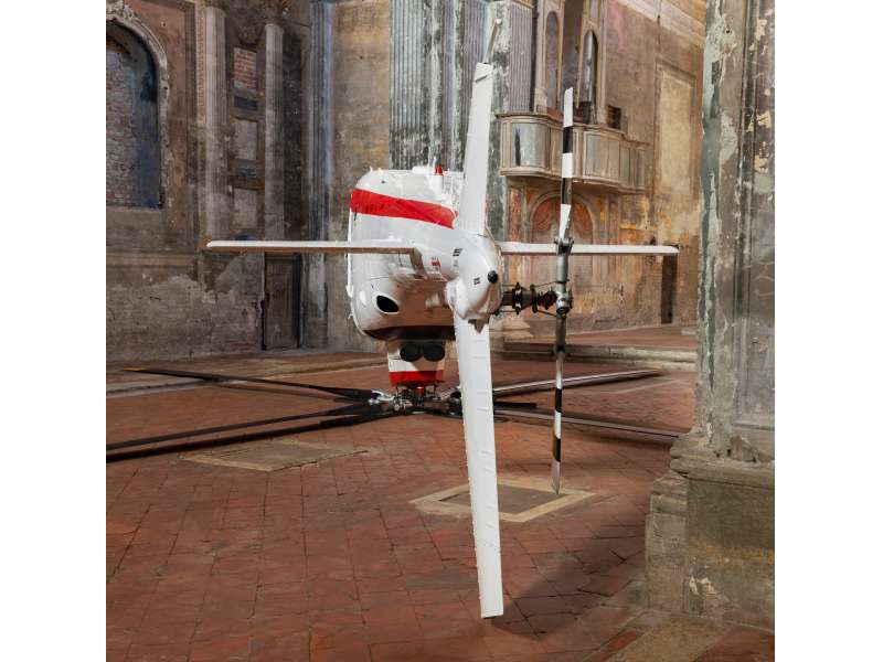 customized solutions, installations for special events, exhibitions set-ups, FORM for art