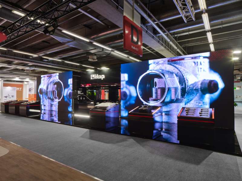 fairs abroad, ledwall, form group, exhibition path , immersive installation