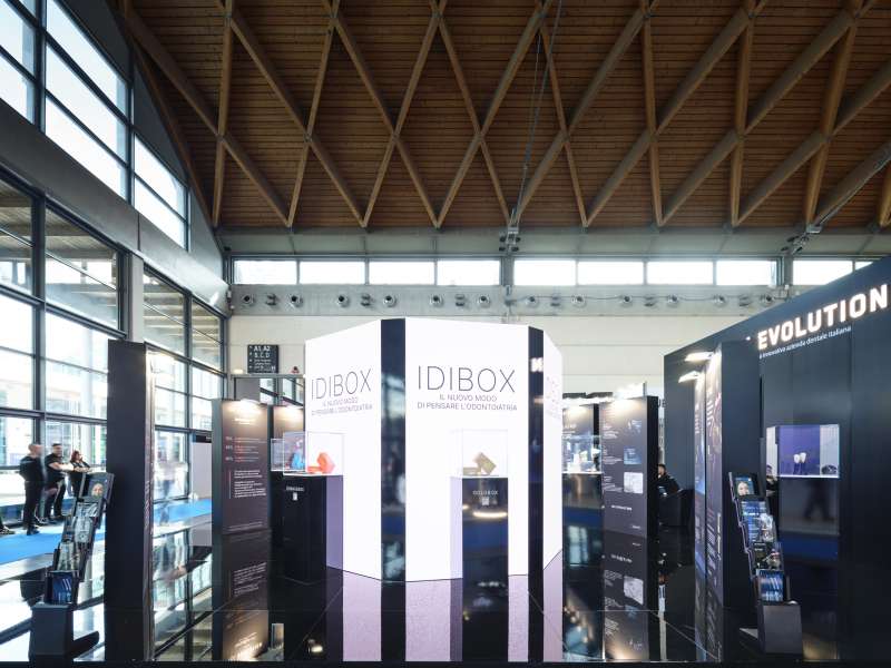 customized solutions, made in Italy, 100% turnkey, high added value, creative concept, audio video system, author's projects, customized exhibition stands, ledwall, form group, innovative fair booths, exhibition path , immersive installation
